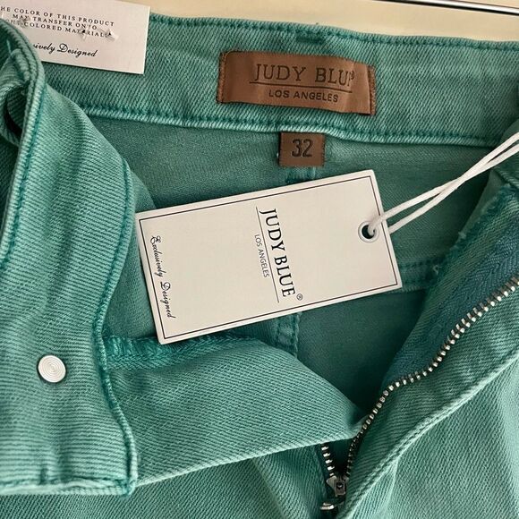 NWT Judy Blue shorts size 32 - Picture 2 of 4
